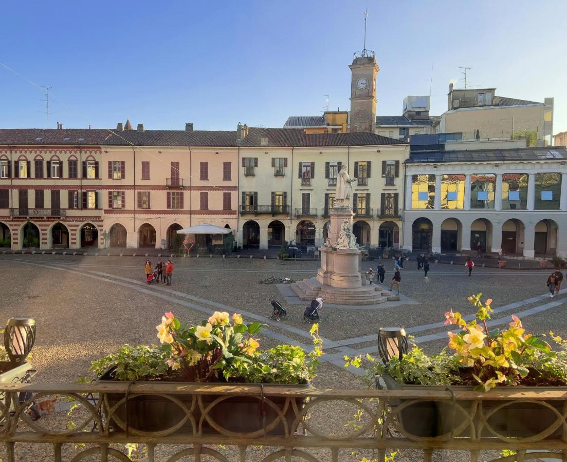 Hotel Dimora Conte Cavour Vercelli Exterior foto