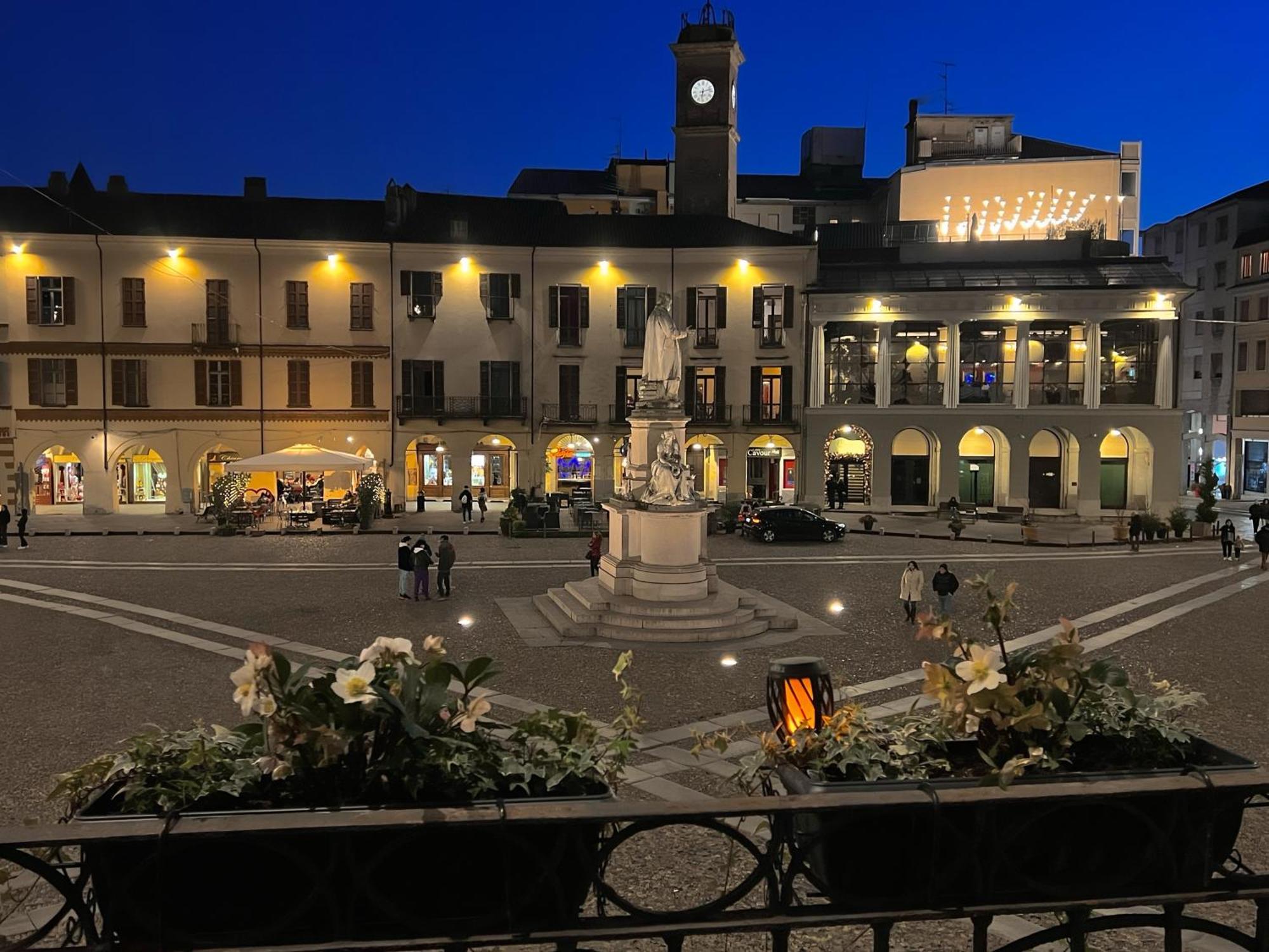 Hotel Dimora Conte Cavour Vercelli Exterior foto